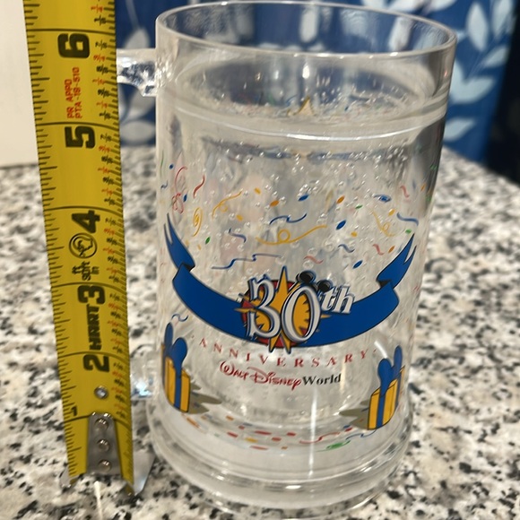 Disney 30th anniversary plastic freezer mug - Picture 6 of 6